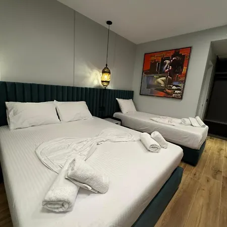 Lili-1 Hotel Sarandë