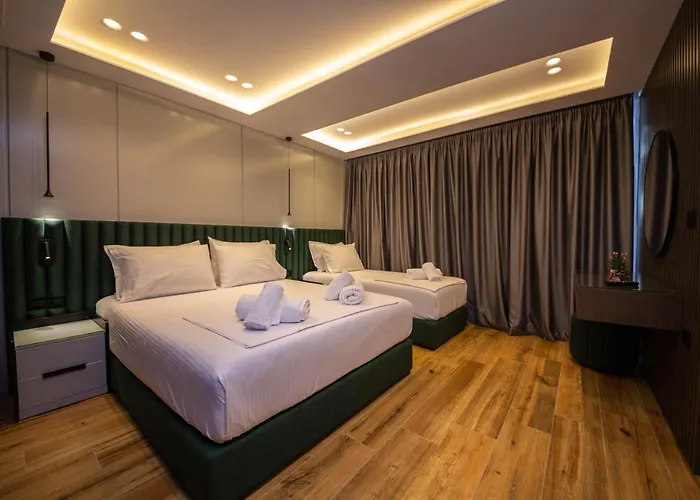 Lili-1 3* Саранда