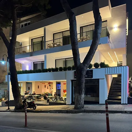 Lili-1 3* Sarandë
